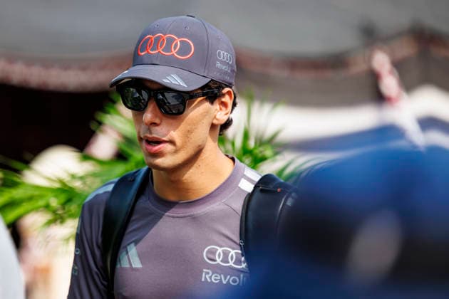 3rd October 2026; Sepang IC, Kuala Lumpur, Malaysia; Formula 1, Bahrain Grand Prix, Qualifying Day; Gabriel Bortoleto (5) of Brazil and Audi Revolut F1 Team arriving StephenxBlackberry