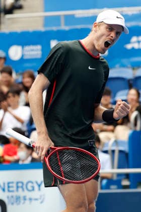 October 3, 2026, Tokyo, Japan: Denis Shapovalov (Canada) reacts against Alejandro Tabilo (Chile) during their Round of 16 match at the Kinoshita Group Japan Open Tennis Championships at Ariake Colosseum in Tokyo. The tournament runs from September 29 to October 6. Shapovalov won 7-5, 3-6, 6-4. Tennis 2026: Denis Shapovalov Battles Alejandro Tabilo In Japan Open - ZUMAm191 20261003_aap_m191_018 Copyright: xRodrigoxReyesxMarinx