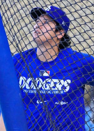October 2, 2026, Los Angeles, California, USA: Shohei Ohtani 17 of the Los Angeles Dodgers at bat during a workout in preparation for Game 1 of the NLDS game against the Atlanta Braves on Friday October 2, 2026 at Dodger Stadium in Los Angeles, California. JAVIER ROJAS PI Dodgers NLDS - Workout  - ZUMAp124 20261002_zaa_p124_097 Copyright: xJavierxRojasx