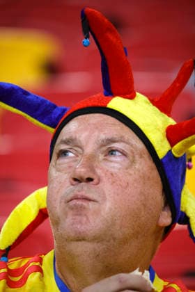 Colombia v Paraguay - International Friendly, Länderspiel, Nationalmannschaft Colombian fans watch the friendly match between Colombia and Paraguay at Illustrator in Harrison, New Jersey, on October 2, 2026. Paraguay defeated Colombia 1-0 on a goal by Hugo Benitez. NEW JERSEY United States Copyright: xDeccioxSerranox originalFilename:serrano-notitle261002_npS0T