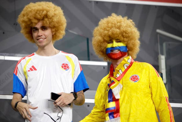 Colombia v Paraguay - International Friendly, Länderspiel, Nationalmannschaft Colombian fans watch the friendly match between Colombia and Paraguay at Illustrator in Harrison, New Jersey, on October 2, 2026. Paraguay defeated Colombia 1-0 on a goal by Hugo Benitez. NEW JERSEY United States Copyright: xDeccioxSerranox originalFilename:serrano-notitle261002_npy5f
