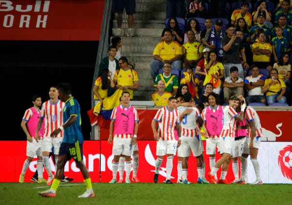 Colombia v Paraguay - International Friendly, Länderspiel, Nationalmannschaft Paraguayan players celebrate a goal at the Illustrator in Harrison, New Jersey, on October 2, 2026. Paraguay defeated Colombia 1-0 on a goal by Hugo Benitez. NEW JERSEY United States Copyright: xDeccioxSerranox originalFilename:serrano-notitle261002_np769