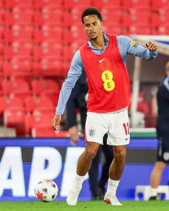 England v Slovakia - UEFA U21, U 21 EURO 2027 Qualifier Divine Mukasa, wearing number 12 for England, warms up at half-time during the UEFA Under 21 Championship Qualifiers Group D match between England Under 21s and Slovakia at the bet365 Stadium in Stoke-on-Trent, on October 2, 2026. Stoke-on-Trent Staffordshire United Kingdom Copyright: xMIxNewsx originalFilename:fletcher-englandu261002_np5hL