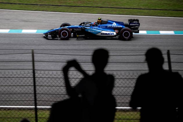 F1 - BAHRAIN GRAND PRIX IN MALAYSIA 2026 55 SAINZ Carlos (spa), Williams Racing FW48, action during the 2026 Formula 1 Bahrain Grand Prix in Malaysia, 16th round of the 2026 Formula One World Championship, WM, Weltmeisterschaft from October 2 to 4, 2026 on the Sepang International Circuit, in Sepang, Malaysia - SepangMalaysia  Copyright: xALBERTOxVIMERCATIx