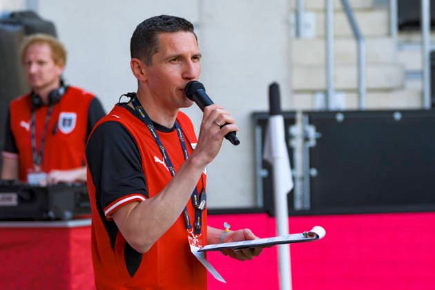 October 2, 2026, Vienna, Austria 2027 UEFA European U-21 Qualification: Austria vs. Denmark. The stadium announcer reads out the lineups for both teams. Copyright: xJulianxSindricx