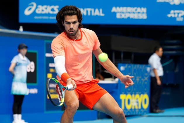 October 3, 2026, Tokyo, Japan: Carlos Alcaraz (Spain) returns a shot against Matteo Arnaldi (Italy) during their Round of 16 match at the Kinoshita Group Japan Open Tennis Championships at Ariake Colosseum in Tokyo. The tournament runs from September 29 to October 6. Alcaraz won 7-6(6), 6-1. Tokyo Japan - ZUMAm191 20261003_aap_m191_034 Copyright: xRodrigoxReyesxMarinx