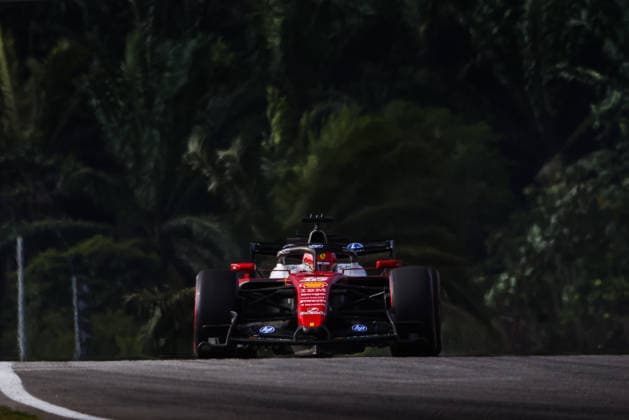 16 LECLERC Charles mco, Scuderia Ferrari SF 26, action F1 GP 16 Bahrain 2026 in Malaysia F1 GP 16 Bahrain 2026 in Malaysia 03 VERSTAPPEN Max nld, Red Bull Racing Ford RB22, action F1 GP 16 Bahrain 2026 in Malaysia 16 LECLERC Charles mco , Scuderia Ferrari SF 26, action during the 2026 Formula 1 Bahrain Grand Prix in Malaysia, the 16th round of the 2026 Formula One World Championship, held October 2–4, 2026, at the Sepang International Circuit in Sepang, Malaysia. Photo by Antonin Vincent, DPPI Malaysia
