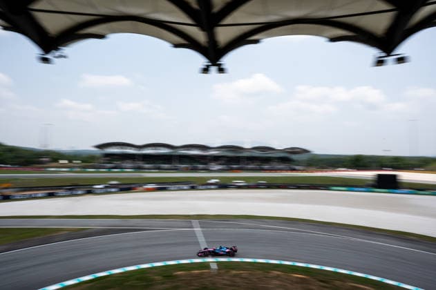 F1 - BAHRAIN GRAND PRIX IN MALAYSIA 2026 10 GASLY Pierre (fra), Alpine F1 Team A526, action during the 2026 Formula 1 Bahrain Grand Prix in Malaysia, 16th round of the 2026 Formula One World Championship, WM, Weltmeisterschaft from October 2 to 4, 2026 on the Sepang International Circuit, in Sepang, Malaysia - SepangMalaysia  Copyright: xALBERTOxVIMERCATIx