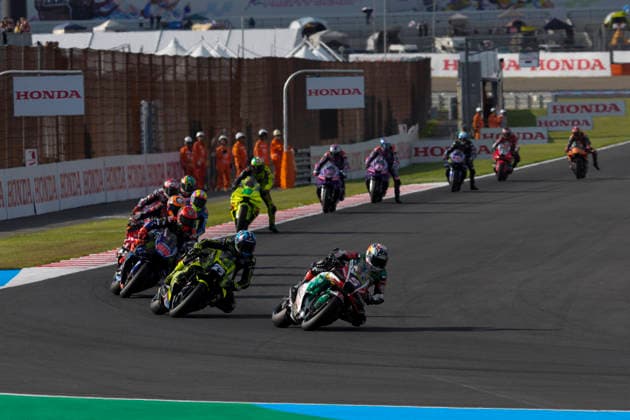 MOTO - MOTO GP - GRAND PRIX OF JAPAN 2026 05 ZARCO Johann (fra), Castrol Honda LCR, Honda RC213V, action 25 FERNANDEZ Raul (spa), Trackhouse MotoGP Team, Aprilia RS-GP26, action Sprint race during the 2026 MotoGP Motul Grand Prix of Japan on the Twin Ring Motegi Circuit from October 2 to 4th, At Motegi, Japan - MotegiJapan Copyright: xGIGIxSOLDANOx