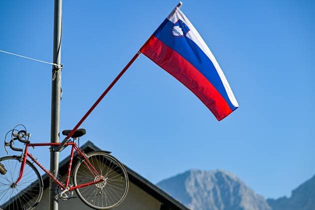 slovenian flag pictured during the Men juniors Road Race race (110,5 km) at the cycling UEC Road European Championships, in Ljubljana, Slovenia Saturday 3 October 2026. The UEC Road European Championships are taking place from 02 to 07 October in Ljubljana, Slovenia. DAVIDxPINTENS  x188601040x
