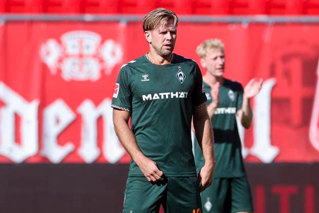 Niclas Fuellkrug of Werder Bremen looks disappointed during the friendly match between Hannover 96 and SC Verl, Heinz von Heiden Arena on October 2, 2026, in Hannover, Germany. Photo by Marco Steinbrenner, DeFodi Images. Niclas Fuellkrug of Werder Bremen looks dejected during the friendly match between Hannover 96 and SC Verl at Heinz von Heiden Arena on October 2, 2026 in Hanover, Germany. Photo by Marco Steinbrenner, DeFodi Images. Photo by Marco Steinbrenner, DeFodi Images.
