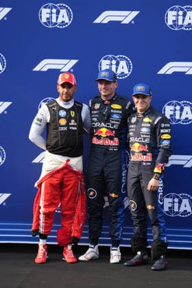 2026 Formula 1 Gulf Air Bahrain Grand Prix, October 3, 2026, Sepang International Circuit, Kuala Lumpur, 2026 Formula 1 Gulf Air Bahrain Grand Prix, Pole position for Max Verstappen (NLD), Oracle Red Bull Racing, 2nd on the grid: Lewis Hamilton (GBR), Scuderia Ferrari HP; 3rd on the grid: Isack Hadjar (FRA), Oracle Red Bull Racing; Kuala Lumpur, Sepang International Circuit, Malaysia Copyright: xNordphotox xBraticx