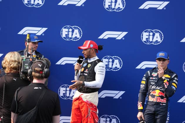 2026 Formula 1 Gulf Air Bahrain Grand Prix, October 3, 2026, Sepang International Circuit, Kuala Lumpur, 2026 Formula 1 Gulf Air Bahrain Grand Prix, Pole position for Max Verstappen (NLD), Oracle Red Bull Racing, 2nd on the grid: Lewis Hamilton (GBR), Scuderia Ferrari HP; 3rd on the grid: Isack Hadjar (FRA), Oracle Red Bull Racing; Kuala Lumpur, Sepang International Circuit, Malaysia Copyright: xNordphotox xBraticx