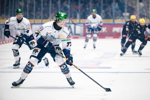 Eric Hoerdler, Eisbären Berlin, 77 GER, Löwen Frankfurt vs. Eisbären Berlin, Ice Hockey, PENNY DEL, Matchday 5, 2026–2027 Season, October 2, 2026 GER, Loewen Frankfurt vs. Eisbaeren Berlin, Ice Hockey, PENNY DEL, Matchday 5, 2026–2027 Season, October 2, 2026 Frankfurt am Main Copyright: xEibner-Pressefoto AttilaxZigax EP_AZA