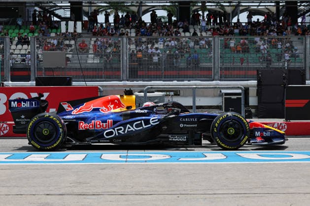SEPANG, SGR - OCTOBER 03: Max Verstappen of Netherlands and Oracle Red Bull Racing in action during the saturday s practice session of the Formula 1 Gulf Air Bahrain Grand Prix on October 03, 2026 held at Sepang International Circuit in Sepang, Malaysia. (Photo by Hazrin Yeob Men Shah Icon Sportswire) AUTO: OCT 03 F1 Bahrain Grand Prix in Malaysia EDITORIAL USE ONLY Icon3782610032969