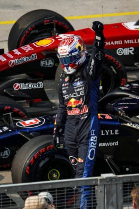 VERSTAPPEN Max (Netherlands), Red Bull Racing Ford RB22, portrait from the 2026 Bahrain F1 Grand Prix in Malaysia, Race 16, 03 VERSTAPPEN Max (Netherlands), Red Bull Racing Ford RB22, action F1 GP 16 Bahrain 2026 in Malaysia VERSTAPPEN Max (NLD), Red Bull Racing Ford RB22, portrait celebrating pole position during the 2026 Formula 1 Bahrain Grand Prix in Malaysia, the 16th round of the 2026 Formula One World Championship from October 2 to 4, 2026 at the Sepang International Circuit in Sepang, Malaysia. Photo by Xavier Bonilla, DPPI Malaysia