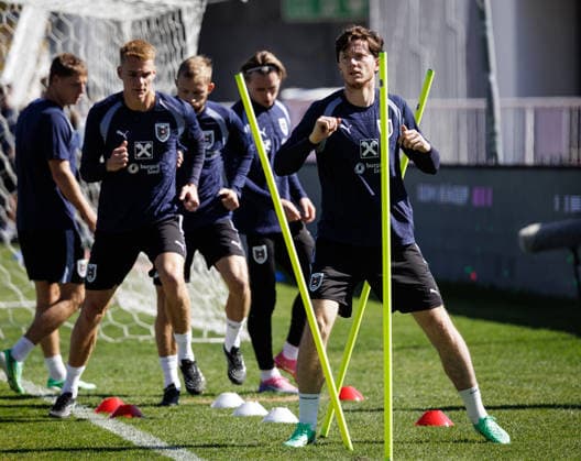 SOCCER - NL, KOS vs AUT PRISTINA,KOSOVO,03.OCT.26 - SOCCER - UEFA Nations League, OEFB international match, Länderspiel, Nationalmannschaft Kosovo vs Austria, preview, training team AUT. Image shows Philipp Lienhart and Michael Gregoritsch (AUT).  GEPAxpictures xArminxRauthner
