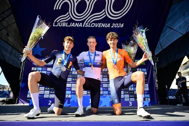 UEC 2026 Road European Championships Ljubljana 03 10 2026 LJUBLJANA, SLOVENIA - OCTOBER 03 : Dybing Elias (Norway) Martinez Aitor (Spain) and Van Den Biggelaar Jop (Netherlands) during the podium ceremony of the Men Junior cycling road race of the 2026 UEC Road European Championships Ljubljana. An UCI Continental Championships cycling race of 110,5 km with start and finish in Sencur on October 3, 2026 in Ljubljana, Slovenia, 03 10 2026 Ljubljana Slovenia  Copyright: xJanxDexMeuleneirx