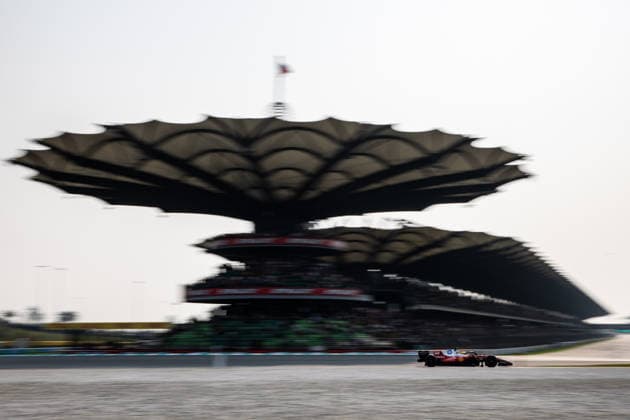 SEPANG, SGR - OCTOBER 03: Lewis Hamilton of Great Britain and Scuderia Ferrari HP in action during the qualifying session of the Formula 1 Gulf Air Bahrain Grand Prix on October 03, 2026 held at Sepang International Circuit in Sepang, Malaysia. (Photo by Hazrin Yeob Men Shah Icon Sportswire) AUTO: OCT 03 F1 Bahrain Grand Prix in Malaysia EDITORIAL USE ONLY Icon3782610038255