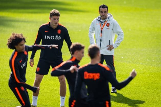 ZEIST - National coach Xavi Hernandez during a training session in preparation for the Nations League matches against Serbia. SONNY LENSEN ANP xVIxANPxSportx xxANPxIVx 571373686 originalFilename: 571373686.jpg