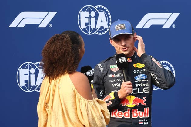 F1 Bahrain Grand Prix In Malaysia - Qualifying SEPANG, MALAYSIA - OCTOBER 3: Max Verstappen of Red Bull Racing is interviewed after taking the pole position in the qualifying ahead of the Formula 1 Bahrain Grand Prix at Sepang International Circuit in Sepang, Malaysia on October 3, 2026. Jakub Porzycki Anadolu Sepang Malaysia. Editorial use only. Please get in touch for any other usage.  Copyright: x2026xAnadoluxJakubxPorzyckix