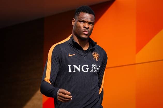 ZEIST - Denzel Dumfries during a training session in preparation for the Nations League match against Serbia. SONNY LENSEN ANP xVIxANPxSportx xxANPxIVx 571375435 originalFilename: 571375435.jpg