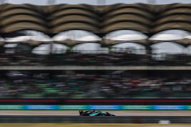 SEPANG, SGR - OCTOBER 03: George Russell of Great Britain and Mercedes-AMG PETRONAS F1 Team in action during the qualifying session of the Formula 1 Gulf Air Bahrain Grand Prix on October 03, 2026 held at Sepang International Circuit in Sepang, Malaysia. (Photo by Hazrin Yeob Men Shah Icon Sportswire) AUTO: OCT 03 F1 Bahrain Grand Prix in Malaysia EDITORIAL USE ONLY Icon3782610037391