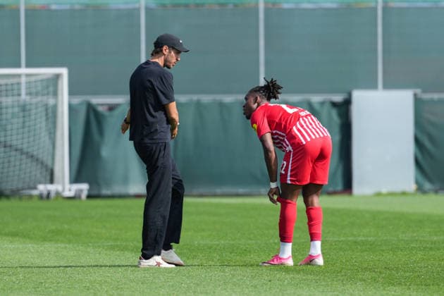 Friendly Match: SC Freiburg vs. FC Luzern, October 3, 2026 Julian Schuster, SC Freiburg coach, and Cyriaque Irie, SC Freiburg, give 22 pre-game instructions Friendly Match: SC Freiburg vs. FC Luzern, Europa-Park Stadium, October 3, 2026 DFB and DFL regulations prohibit any use of photographs as image sequences and or quasi-video. Copyright: xBEAUTIFULxSPORTS Boscox