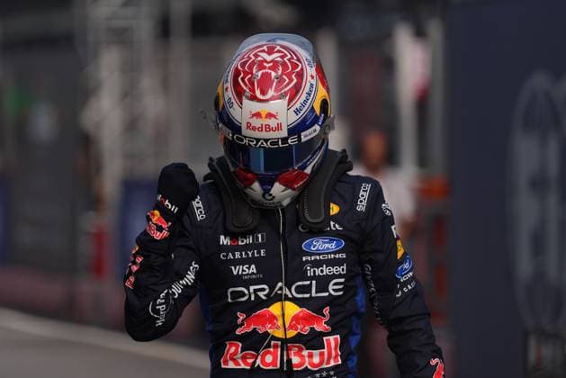 F1 2026: (Qualifying) Bahrein Grand Prix in Malaysia, Kuala Lumpur 03 Oct 2026 Max Verstappen (NLD) (Oracle Red Bull Racing) in parc fermé after qualifying of the Formula 1 Bahrain Grand Prix In Malaysia 2026 at the Sepang International Circuit. Kuala Lumpur Malaysia Copyright: xLucaxMartinix xSOPAxImagesx Luca-Martini-1455974