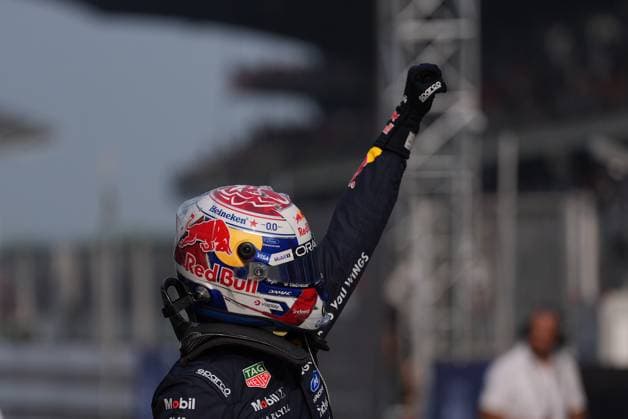 F1 2026: (Qualifying) Bahrein Grand Prix in Malaysia, Kuala Lumpur 03 Oct 2026 Max Verstappen (NLD) (Oracle Red Bull Racing) in parc fermé after qualifying of the Formula 1 Bahrain Grand Prix In Malaysia 2026 at the Sepang International Circuit. Kuala Lumpur Malaysia Copyright: xLucaxMartinix xSOPAxImagesx Luca-Martini-1455975