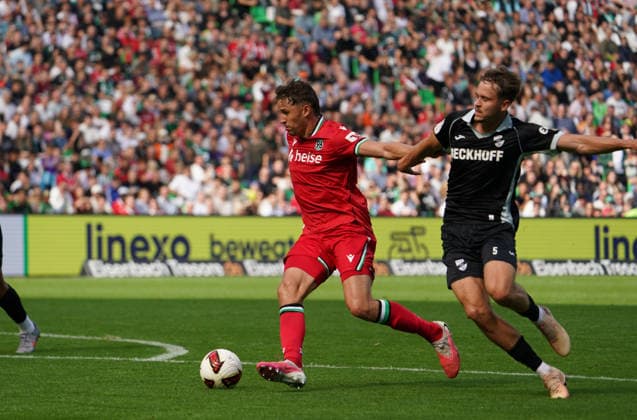 Germany Soccer Friendly Matches 2026–2027, Friendly Match: Hannover 96 vs. SC Verl at Heinz von Heiden Arena in Hannover; Scoring Chance by Benedikt Pichler (Hannover 96), 11 Copyright: xAymanxAlahmedx