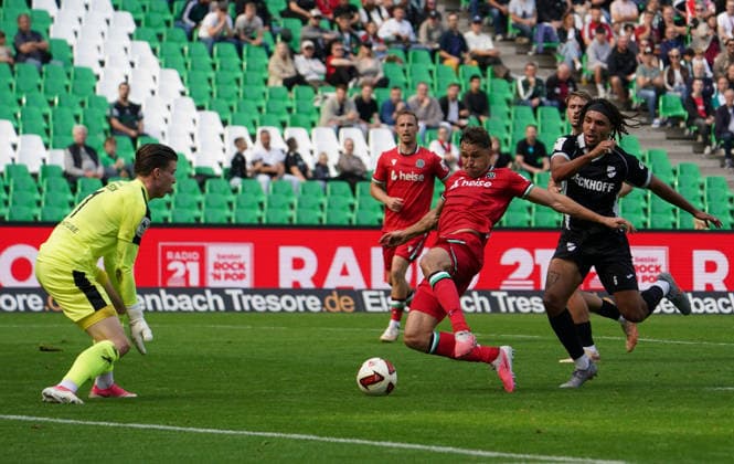 Germany Soccer Friendly Matches 2026–2027, Friendly Match: Hannover 96 vs. SC Verl at Heinz von Heiden Arena in Hannover; Scoring Chance by Benedikt Pichler (Hannover 96), 11 Copyright: xAymanxAlahmedx