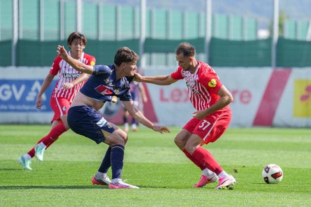 Friendly Match: SC Freiburg vs. FC Luzern, October 3, 2026. Sascha Meyer (FC Luzern, 71) in a tackle with Max Rosenfelder (SC Freiburg, 37). Friendly Match: SC Freiburg vs. FC Luzern, Europa-Park Stadium, October 3, 2026 DFB and DFL regulations prohibit any use of photographs as image sequences and or quasi-video. Copyright: xBEAUTIFULxSPORTS Boscox