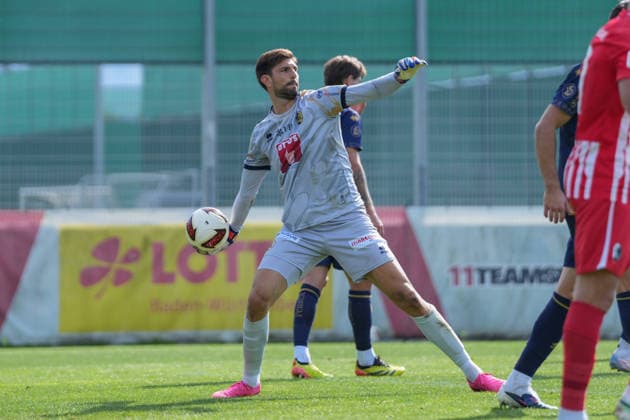 Karlo Letica, FC Lucerne, 30 on the ball, Germany, soccer, friendly match, SC Freiburg vs. FC Lucerne, October 3, 2026, Europa-Park Stadium, training field, Freiburg, Freiburg, Europa-Park Stadium, training field, Baden-Württemberg, Germany Copyright: xArnexAmbergx