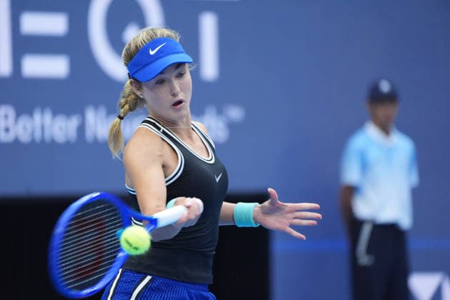 (261003) -- BEIJING, Oct. 3, 2026 -- Anna Kalinskaya of Russia hits a return to Zheng Qinwen of China during the women s singles second round match at 2026 China Open tennis tournament in Beijing, China, Oct. 3, 2026. ) (SP)CHINA-BEIJING-TENNIS-CHINA OPEN-WOMEN S SINGLES(CN) XiexHan 