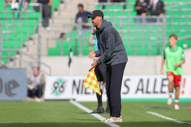October 3, 2026, xtgx, Soccer exhibition match, Hannover 96 vs. SC Verl; from left: Sandro Wagner, Hannover coach, gives instructions, gesturing with his arms; DFL and DFB regulations prohibit any use of photographs as image sequences and or quasi-video footage; Hannover