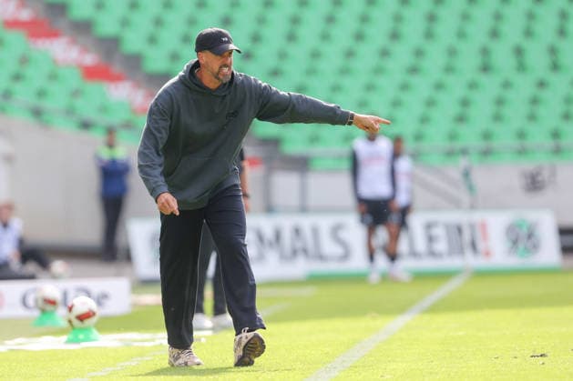 October 3, 2026, xtgx, Soccer friendly match, Hannover 96 vs. SC Verl; from left: Sandro Wagner, Hannover coach, giving instructions, gesturing with his arms, DFL and DFB regulations prohibit any use of photographs as image sequences and or quasi-video, Hannover
