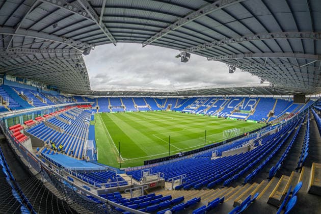 Reading v Bradford City, EFL Sky Bet League 1 Wide view of Select Car Leasing Stadium during the EFL Sky Bet League 1 match between Reading and Bradford City at the Select Car Leasing Stadium, Reading, UK on 3 October 2026. Reading Select Car Leasing Stadium Berkshire UK Editorial use only DataCo restrictions apply See www.football-dataco.com , Copyright: xStevexBaileyx PSI-24965-0001