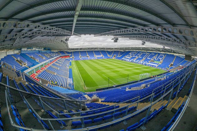 Reading v Bradford City, EFL Sky Bet League 1 Wide view of Select Car Leasing Stadium during the EFL Sky Bet League 1 match between Reading and Bradford City at the Select Car Leasing Stadium, Reading, UK on 3 October 2026. Reading Select Car Leasing Stadium Berkshire UK Editorial use only DataCo restrictions apply See www.football-dataco.com , Copyright: xStevexBaileyx PSI-24965-0002