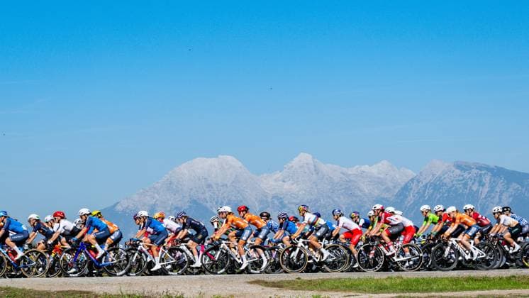 The pack of riders pictured during the elite women Road Race race (130 km) at the cycling UEC Road European Championships, in Ljubljana, Slovenia Saturday 3 October 2026. The UEC Road European Championships are taking place from 02 to 07 October in Ljubljana, Slovenia. DAVIDxPINTENS  x188610135x