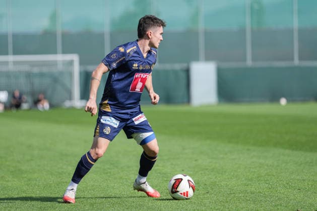 Friendly Match: SC Freiburg vs. FC Luzern, October 3, 2026 Matteo di Giusto (FC Luzern), No. 11 on the ball Friendly Match: SC Freiburg vs. FC Luzern, Europa-Park Stadium, October 3, 2026 DFB and DFL regulations prohibit any use of photographs as image sequences and or quasi-video. Copyright: xBEAUTIFULxSPORTS Boscox