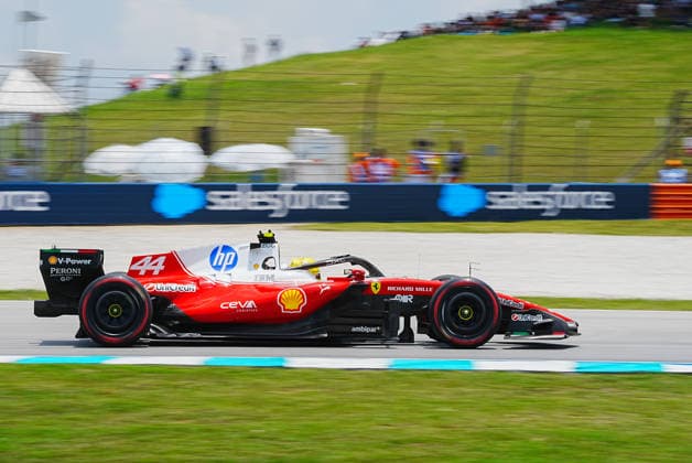 October 3, 2026, Sepang, Selangor, Malaysia: Scuderia Ferrari HP driver Lewis Hamilton (44) steers his car during a free practice session for the Formula 1 Gulf Air Bahrain Grand Prix in Malaysia at the PETRONAS Sepang International Circuit, in Sepang, Selangor, Malaysia. Sepang Malaysia - ZUMAk197 20261003_zsp_k197_004 Copyright: xRanjithxKumarx