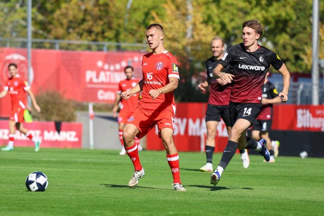 October 3, 2026, xusrbx, Regional League Southwest Soccer, FSV Mainz 05 U23 vs. SC Freiburg II, Philipp Schulz (FSV Mainz 05 II), 6, Jack James (SC Freiburg II), 14, Mainz