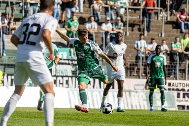 October 3, 2026, xdaymx, Regional League Southwest Soccer, FC 08 Homburg vs. SG Barockstadt Fulda Lehnerz, Justin Petermann, FC 08 Homburg attempts a shot, Homburg
