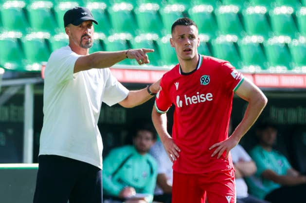 Hannover 96 coach Sandro Wagner and Bastian Allgeier of Hannover 96 chat during the friendly match between Hannover 96 and SC Verl, Heinz von Heiden Arena on October 3, 2026, in Hannover, Germany. Photo by Marco Steinbrenner, DeFodi Images. Coach Sandro Wagner of Hannover 96 and Bastian Allgeier of Hannover 96 talk together during the friendly match between Hannover 96 and SC Verl at Heinz von Heiden Arena on October 3, 2026 in Hannover, Germany. Photo by Marco Steinbrenner, DeFodi Images. Photo by Marco Steinbrenner, DeFodi Images.