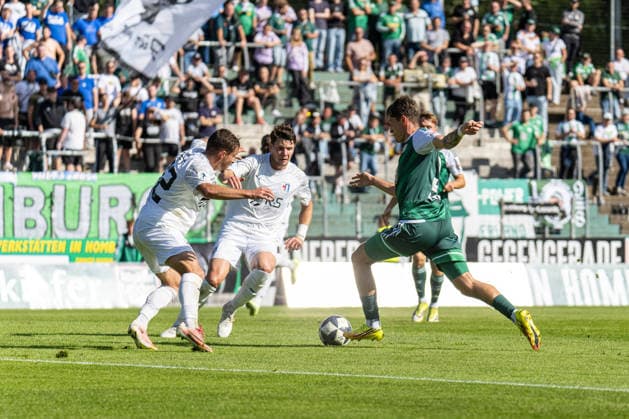 October 3, 2026, xdaymx, Regional League Southwest Soccer, FC 08 Homburg vs. SG Barockstadt Fulda Lehnerz, Marc Ehrhart, FC 08 Homburg attempts a shot, Homburg