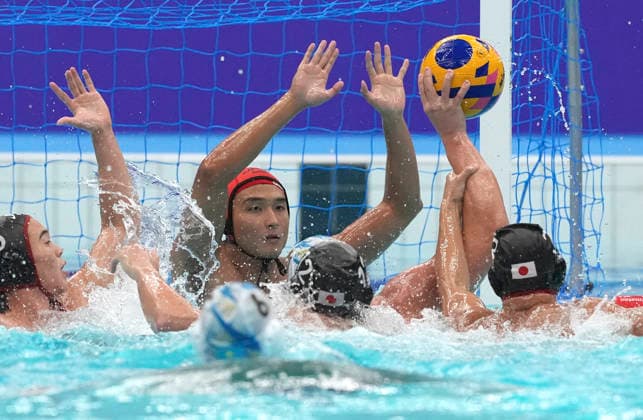 (261003) -- NAGOYA, Oct. 3, 2026 -- Inaba Yusuke (1st R) of Japan fouls during the men s Water polo, Wasserball final match between Kazakhstan and Japan at the 20th Asian Games Aichi-Nagoya 2026 in Nagoya, Japan, Oct. 3, 2026. ) (SP)JAPAN-NAGOYA-ASIAN GAMES-WATER POLO-FINAL MATCH-KAZ VS JPN CenxYunpeng 