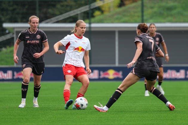 Germany Soccer Google Pixel Women s Bundesliga 2026 2027, Matchday 6: RB Leipzig vs. FSV Mainz 05, RB Leipzig Training Center, Leipzig, Emilia Åsgeirsdottir, RB Leipzig Women, 8 on the Ball Copyright: xLucasxWalterx