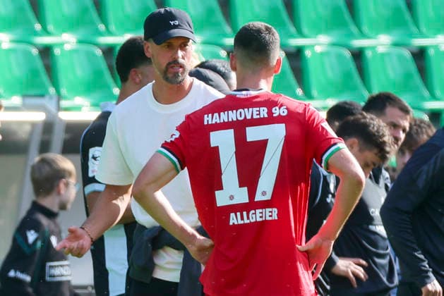 Hannover 96 coach Sandro Wagner and Bastian Allgeier of Hannover 96 chat during the friendly match between Hannover 96 and SC Verl, Heinz von Heiden Arena on October 3, 2026, in Hannover, Germany. Photo by Marco Steinbrenner, DeFodi Images. Coach Sandro Wagner of Hannover 96 and Bastian Allgeier of Hannover 96 talk together during the friendly match between Hannover 96 and SC Verl at Heinz von Heiden Arena on October 3, 2026 in Hannover, Germany. Photo by Marco Steinbrenner, DeFodi Images. Photo by Marco Steinbrenner, DeFodi Images