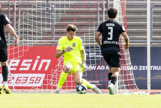 KSV Hessen Kassel vs. SSV Ulm 1846 Soccer, Regionalliga Südwest, Matchday 10, Auestadion Kassel, October 3, 2026—Goal celebration, cheers, and joy after Phinees Bonianga of KSV Hessen Kassel scores the 1–0 goal with a shot on goal, 11 Robin Mantel of SSV Ulm 1846 slides in Soccer, 30 by KSV Hessen Kassel vs. SSV Ulm 1846 Soccer, Regionalliga Southwest, Matchday 10, Auestadion Kassel, October 26, 2003; Photo by Lucca Fundel, Kassel Auestadion, Hesse, Germany